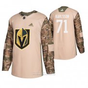 Camiseta Hockey Vegas Golden Knights William Karlsson Dia De Los Veteranos Camuflaje