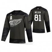 Camiseta Hockey Detroit Red Wings Frans Nielsen 2019 Dia De Los Veteranos Camuflaje