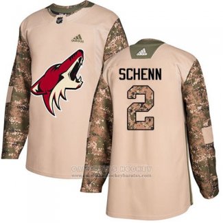 Camiseta Hockey Arizona Coyotes 2 Luke Schenn Autentico 2017 Dia De Los Veteranos Stitched Camuflaje