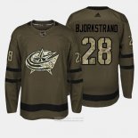 Camiseta Hockey Columbus Blue Jackets 28 Oliver Bjorkstrand Verde Salute To Service