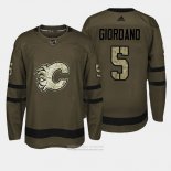 Camiseta Hockey Calgary Flames 5 Mark Giordano Verde Salute To Service