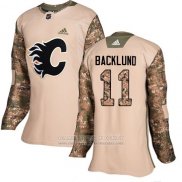 Camiseta Hockey Mujer Calgary Flames 11 Mikael Backlund Autentico 2017 Dia De Los Veteranos Stitched Camuflaje