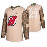 Camiseta Hockey New Jersey Devils Mackenzie Blackwood Dia De Los Veteranos Camuflaje