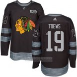 Camiseta Hockey Chicago Blackhawks 19 Jonathan Toews Negro 1917-2017 100 Aniversario Stitched